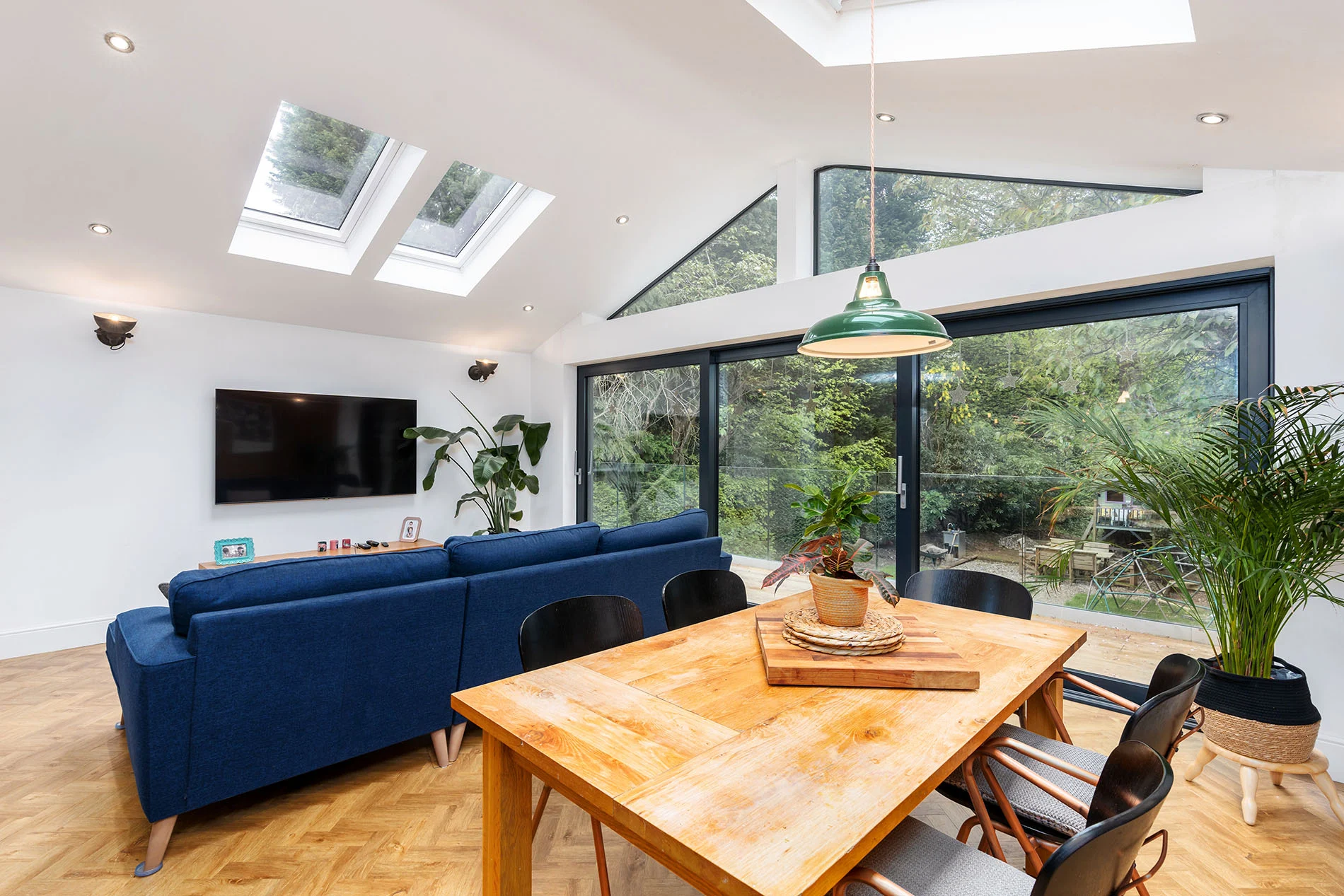 A transformative house renovation in Cheadle, Stockport, Greater Manchester 